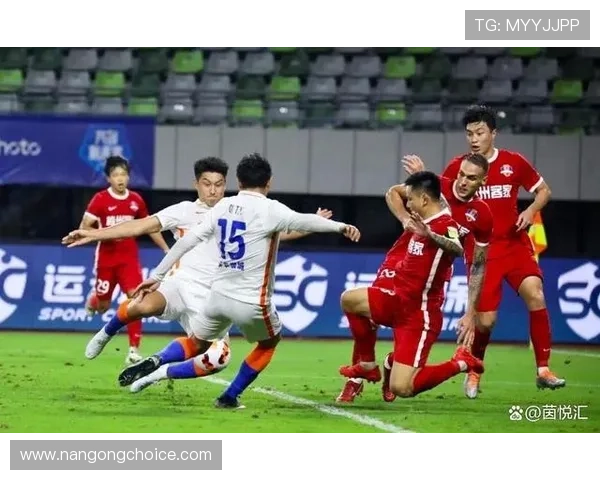 广东超级联赛赛果掀起南粤足坛新格局黑马逆袭豪门争冠悬念再升级 广东超级联赛赛果掀起南粤足坛新格局黑马逆袭豪门争冠悬念再升级